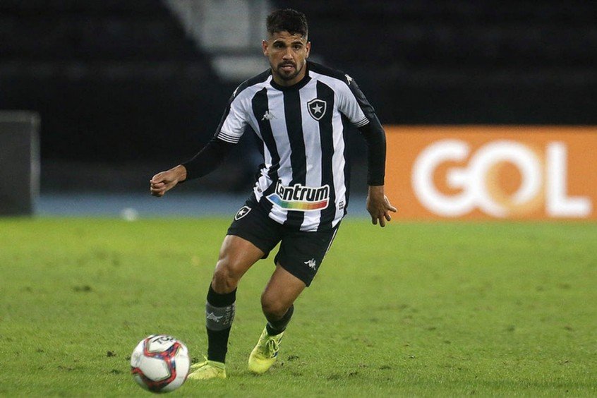 Daniel Borges define passagem no Botafogo como ‘sonho’ e garante: ‘A tendência é melhorar’ Daniel Borges define passagem no Botafogo como ‘sonho’ e garante: ‘A tendência é melhorar’