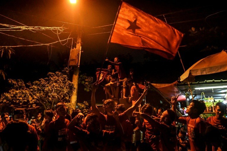 Chefe da junta militar de Mianmar promete eleições em dois anos Chefe da junta militar de Mianmar promete eleições em dois anos