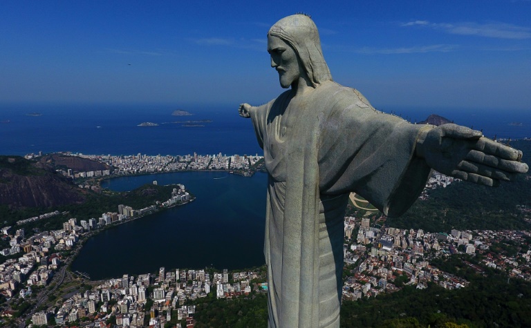 Rio de Janeiro celebra os 90 anos do Cristo Redentor