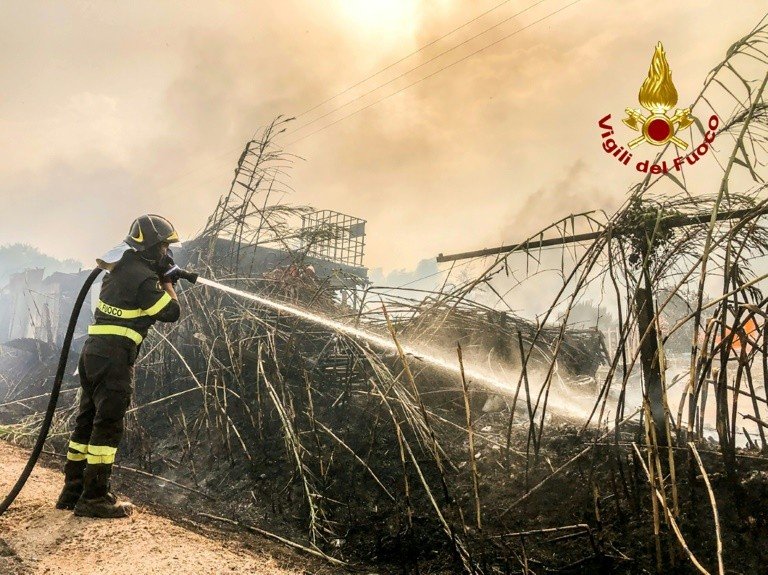 Mais de 70% dos incêndios na Itália foram provocados por humanos, diz ministro Mais de 70% dos incêndios na Itália foram provocados por humanos, diz ministro