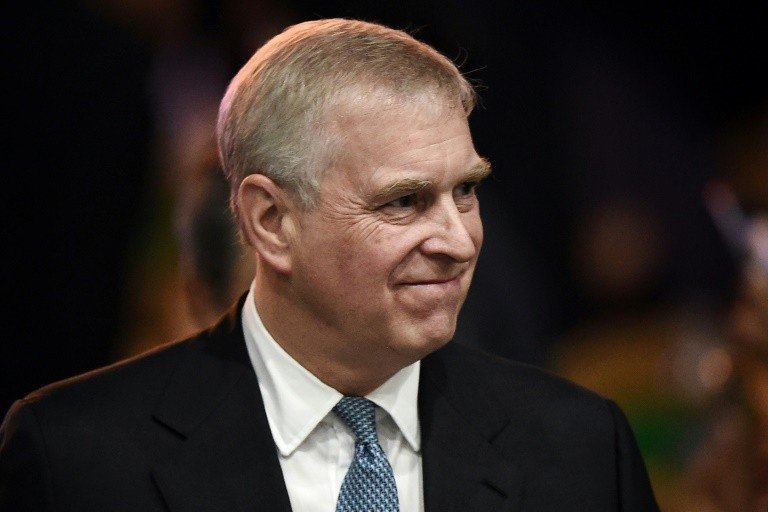 Príncipe Andrew desafia jurisdição de Nova York em denúncia por abuso sexual Príncipe Andrew desafia jurisdição de Nova York em denúncia por abuso sexual