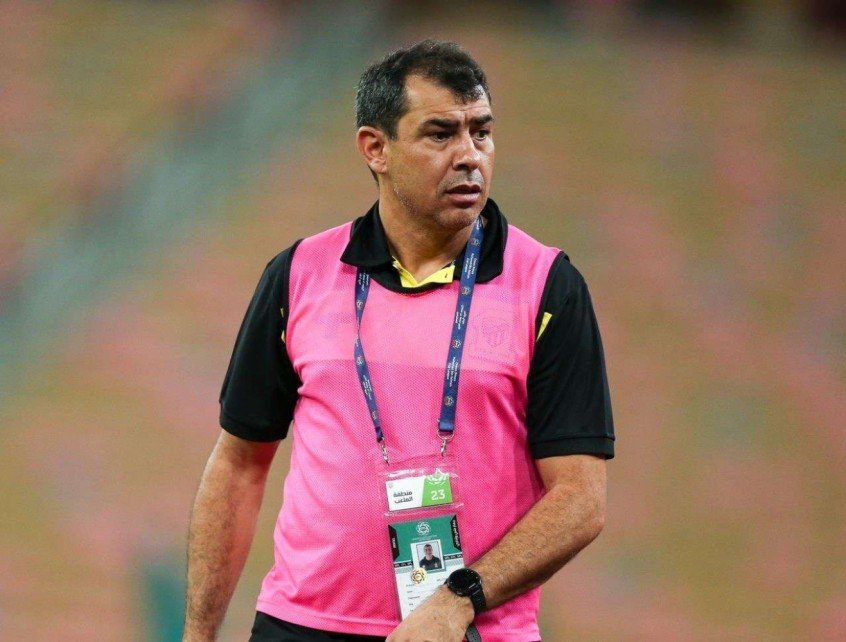 Acertado com o Santos, Carille chega ao Brasil: ‘Fazer um grande trabalho’ Acertado com o Santos, Carille chega ao Brasil: ‘Fazer um grande trabalho’