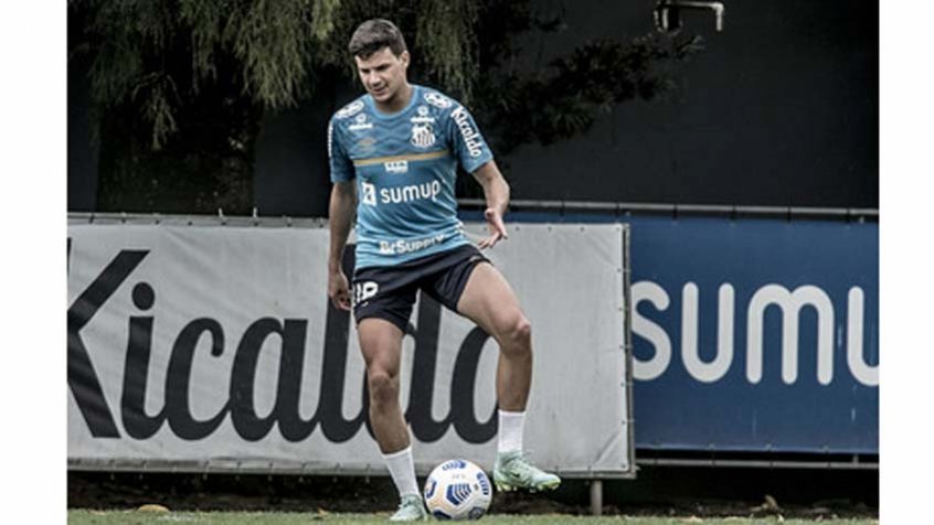 ‘Reforço’, Augusto é inscrito e vai defender o Santos na Copa Paulista ‘Reforço’, Augusto é inscrito e vai defender o Santos na Copa Paulista