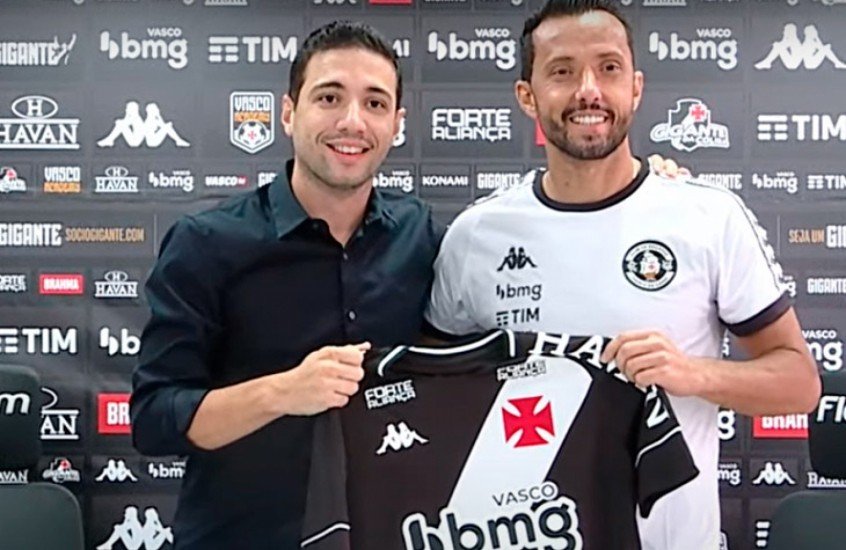 Apresentado, registrado e com número 77: Nenê volta ao Vasco com ‘turbilhão de sentimentos’ Apresentado, registrado e com número 77: Nenê volta ao Vasco com ‘turbilhão de sentimentos’