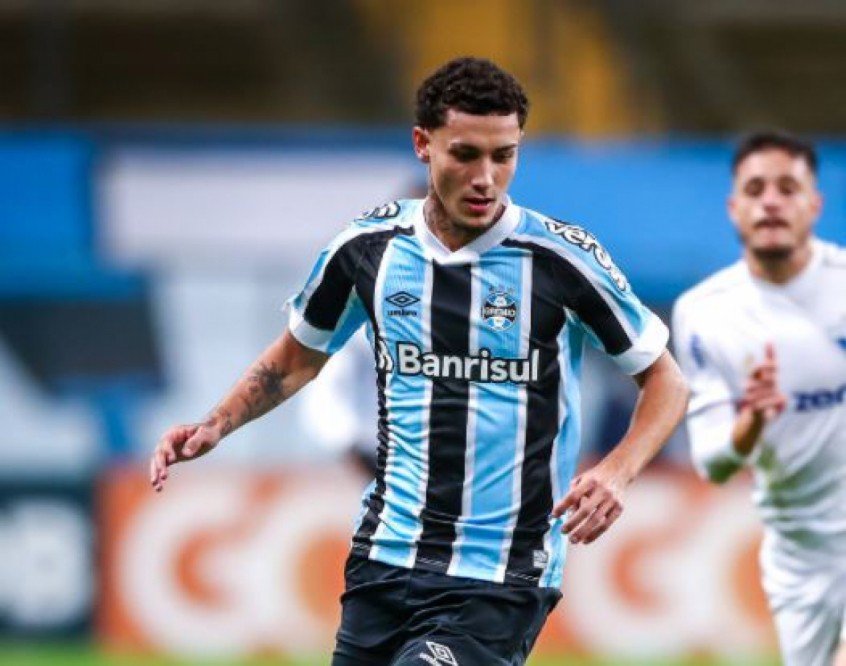 Bobsin volta a ser relacionado por Felipão para jogo da Copa do Brasil Bobsin volta a ser relacionado por Felipão para jogo da Copa do Brasil