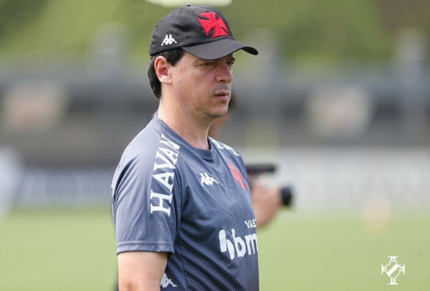 Estreia de Diniz, retorno de Nene e jejum de Cano: o que observar no Vasco contra o CRB no Rei Pelé Estreia de Diniz, retorno de Nene e jejum de Cano: o que observar no Vasco contra o CRB no Rei Pelé