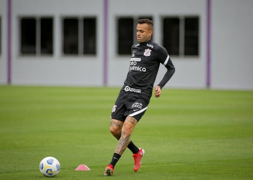 Adson e Luan seguem em tratamento e não treinam com o elenco do Corinthians Adson e Luan seguem em tratamento e não treinam com o elenco do Corinthians