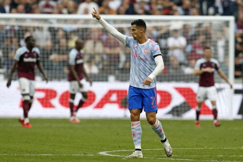 Mãe de Cristiano Ronaldo revela onde quer que craque jogue após passagem no Manchester United Mãe de Cristiano Ronaldo revela onde quer que craque jogue após passagem no Manchester United