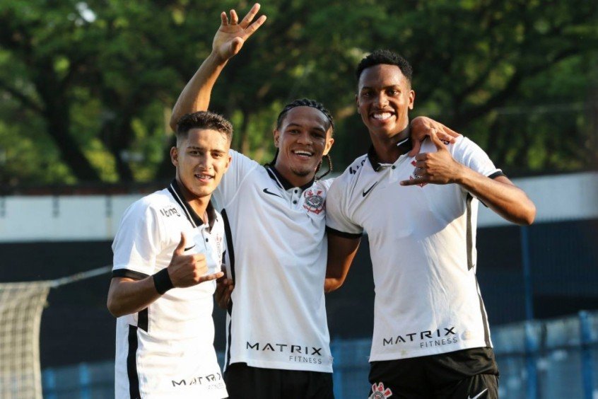 Corinthians leva a melhor diante do Santos pelo Campeonato Brasileiro Sub-20 Corinthians leva a melhor diante do Santos pelo Campeonato Brasileiro Sub-20