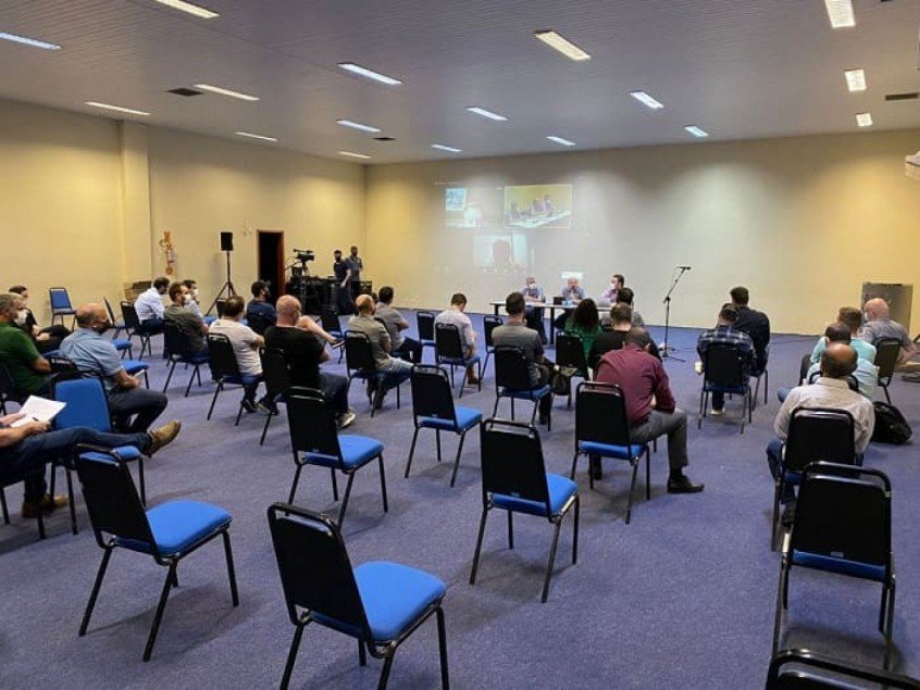 Estudos sobre aplicação de ‘clube-empresa’ serão aprofundados na Chapecoense Estudos sobre aplicação de ‘clube-empresa’ serão aprofundados na Chapecoense