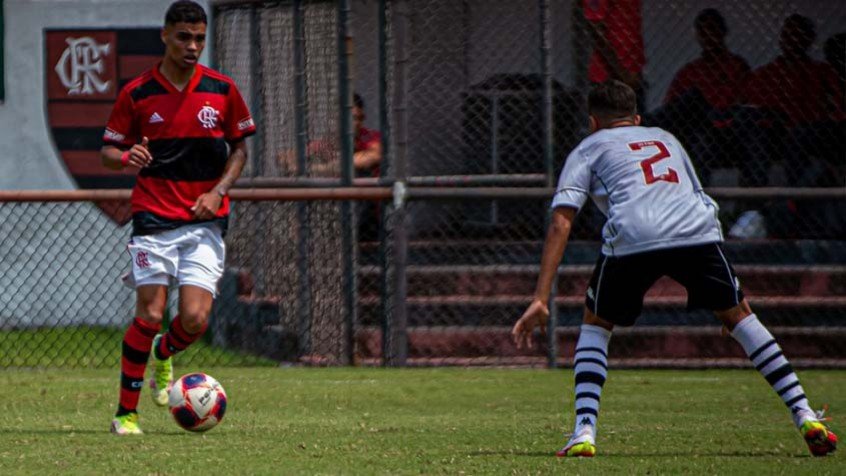 Sub-17: Flamengo e Vasco empatam sem gols na Taça GB; Rubro-Negro leva ponto extra nos pênaltis Sub-17: Flamengo e Vasco empatam sem gols na Taça GB; Rubro-Negro leva ponto extra nos pênaltis
