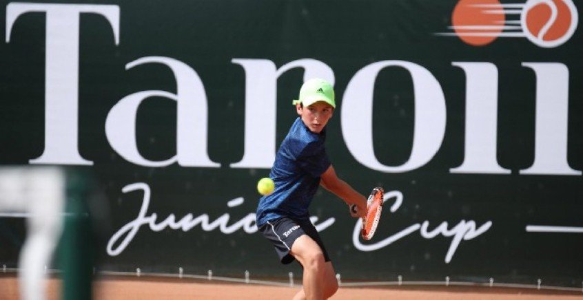 Taroii Juniors Cup tem 52 jogos no primeiro dia em Itajaí (SC) Taroii Juniors Cup tem 52 jogos no primeiro dia em Itajaí (SC)