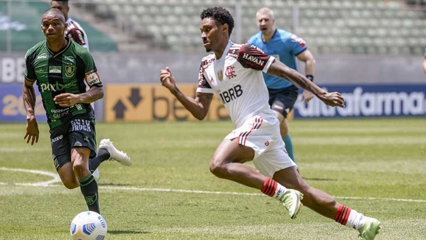 Cabeça em outro lugar? Flamengo volta a tropeçar às vésperas de um mata-mata pela Copa Libertadores Cabeça em outro lugar? Flamengo volta a tropeçar às vésperas de um mata-mata pela Copa Libertadores