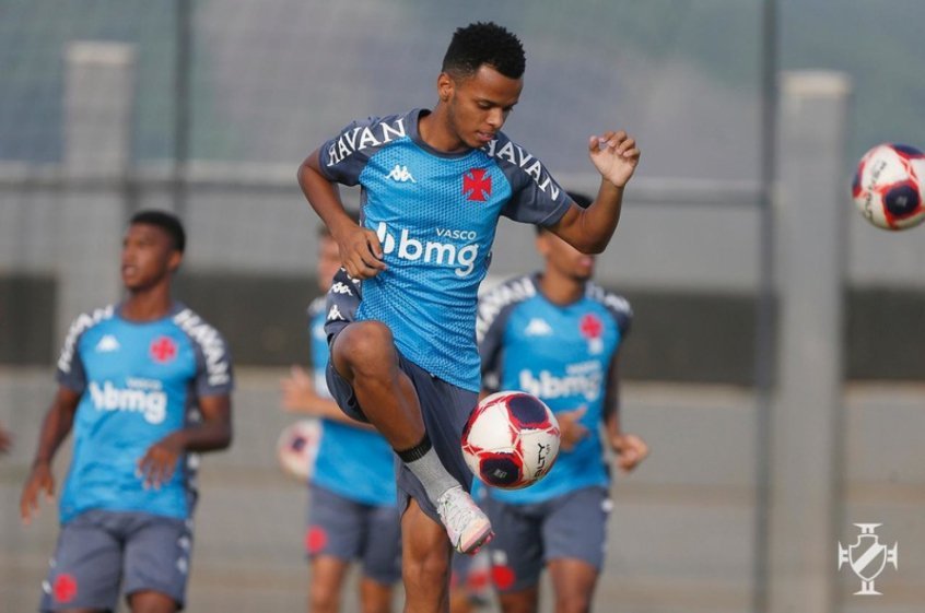 Com boa atuação e assistência, Riquelme, do Vasco, se emociona ao relembrar do avô: ‘Momentos difíceis’ Com boa atuação e assistência, Riquelme, do Vasco, se emociona ao relembrar do avô: ‘Momentos difíceis’