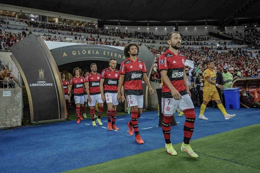 Flamengo chega à semifinal com um jogador pendurado e com risco de ficar fora da decisão da Libertadores Flamengo chega à semifinal com um jogador pendurado e com risco de ficar fora da decisão da Libertadores