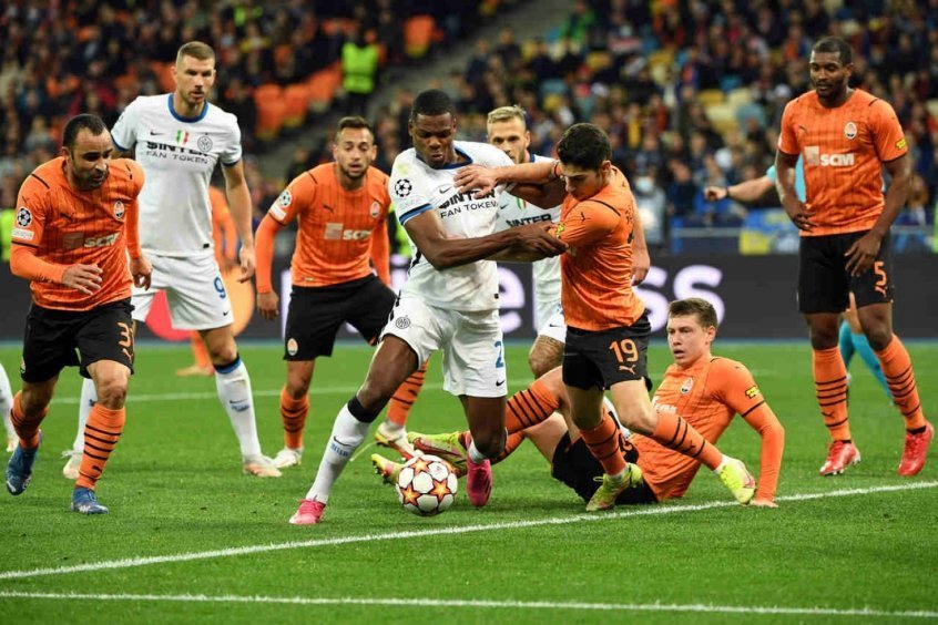 Shakhtar Donetsk e Inter de Milão empatam em Kiev e seguem sem vencer na Champions League Shakhtar Donetsk e Inter de Milão empatam em Kiev e seguem sem vencer na Champions League