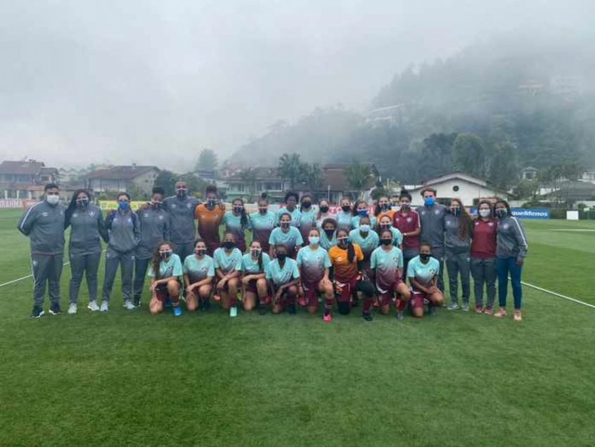 Meninas de Xerém: Equipe Sub-18 de futebol feminino do Fluminense participa de treino na Granja Comary Meninas de Xerém: Equipe Sub-18 de futebol feminino do Fluminense participa de treino na Granja Comary