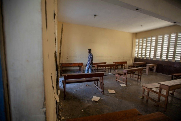 Falta de ajuda de emergência compromete retorno às aulas no Haiti Falta de ajuda de emergência compromete retorno às aulas no Haiti