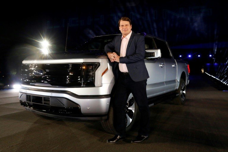 Ford anuncia investimento de US$ 11,4 bilhões para produção de carros elétricos Ford anuncia investimento de US$ 11,4 bilhões para produção de carros elétricos