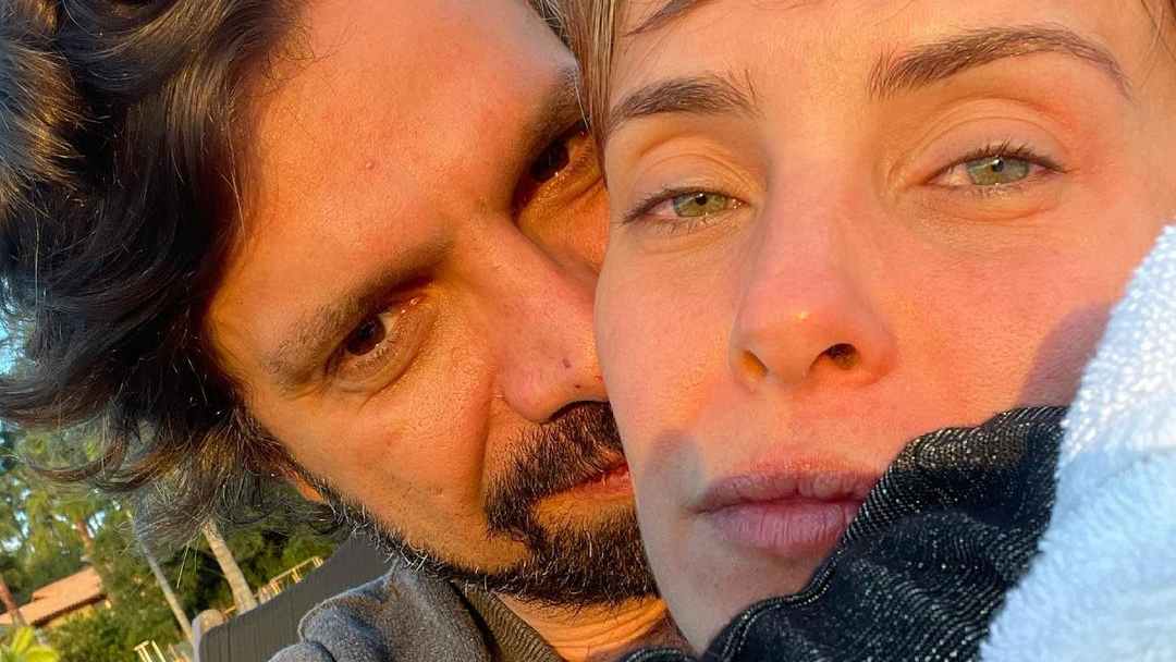 A atriz Fernanda Nobre e o marido mantém uma relação aberta