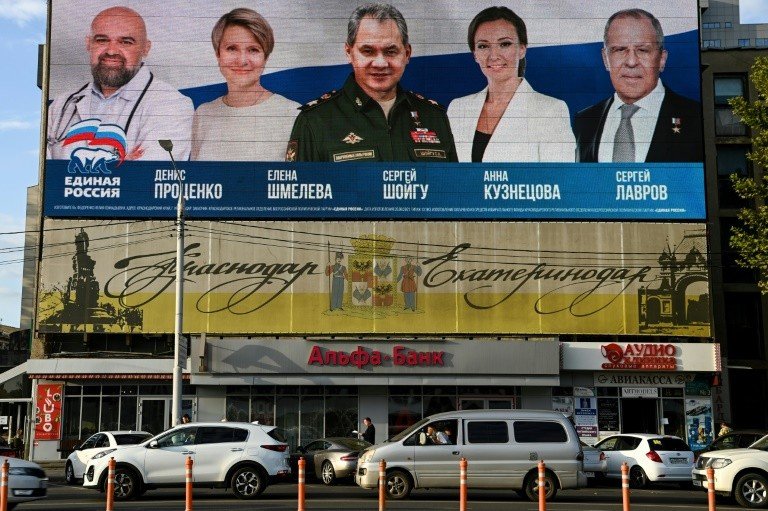 Rússia começa a votar em eleições legislativas com oposição distanciada Rússia começa a votar em eleições legislativas com oposição distanciada