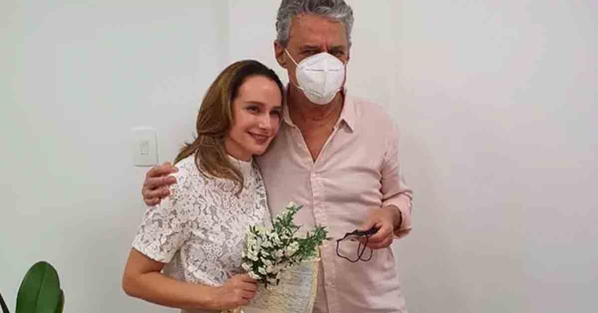 Chico Buarque se casa com Carol Proner