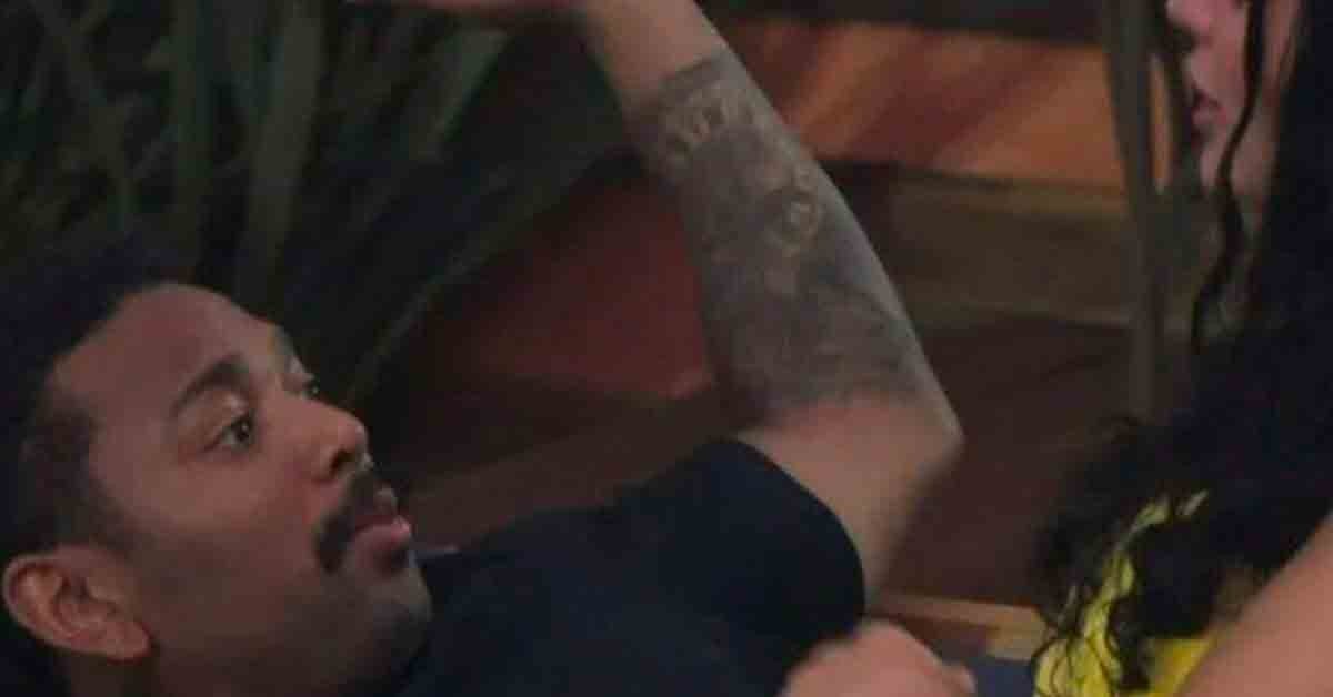 A Fazenda: Nego do Borel se compara a Karol Conká: ‘Pior que ela eu não tô’ A Fazenda: Nego do Borel se compara a Karol Conká: ‘Pior que ela eu não tô’