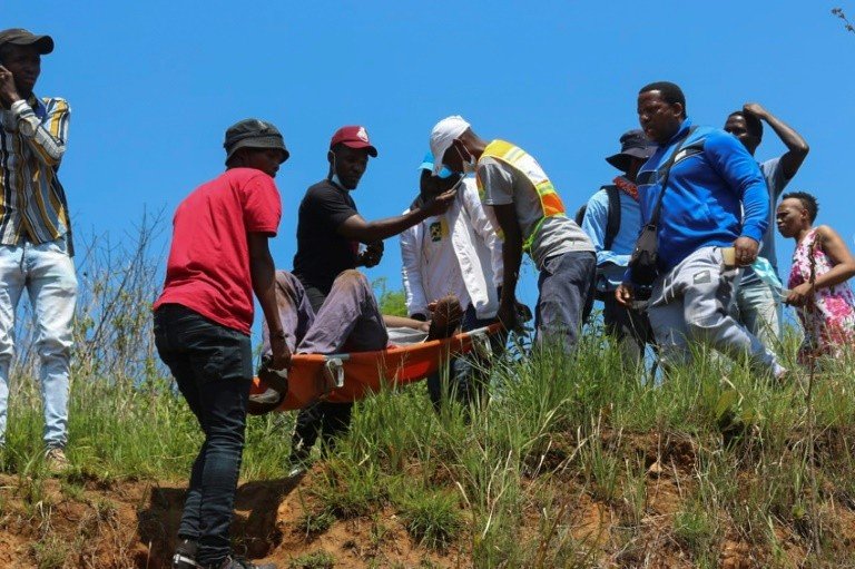 Rei de Eswatini pede calma após visita de mediadores Rei de Eswatini pede calma após visita de mediadores