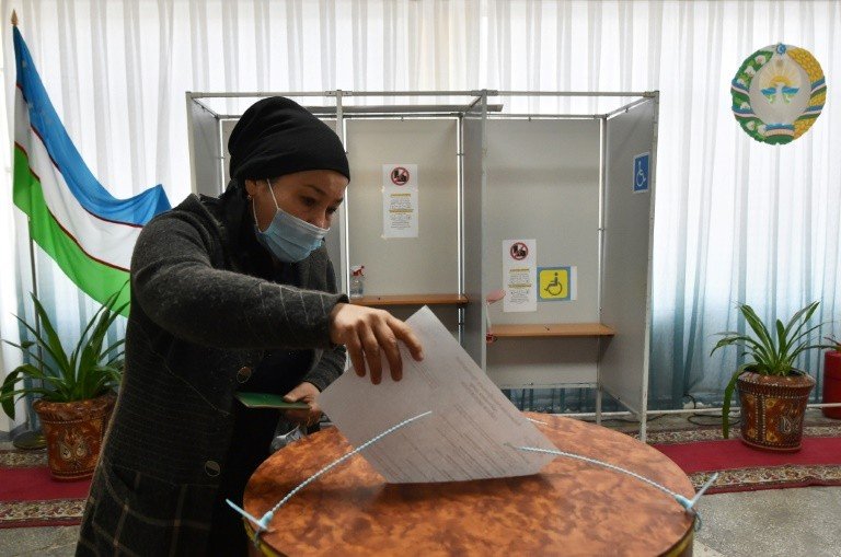 Uzbequistão tem eleição presidencial em pleno desgaste das reformas Uzbequistão tem eleição presidencial em pleno desgaste das reformas