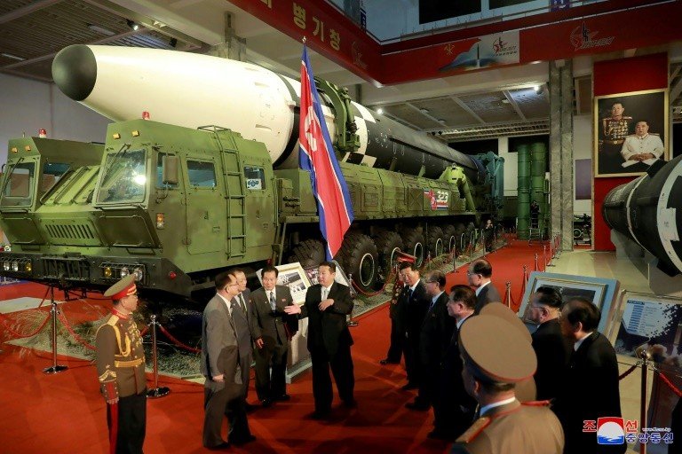 Coreia do Norte acusa EUA de ‘discurso duplo’ por teste de míssil Coreia do Norte acusa EUA de ‘discurso duplo’ por teste de míssil