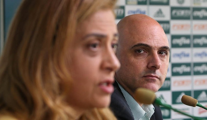 Sem tempo hábil, decisão sobre mudança de setor das organizadas fica para Leila Pereira Sem tempo hábil, decisão sobre mudança de setor das organizadas fica para Leila Pereira