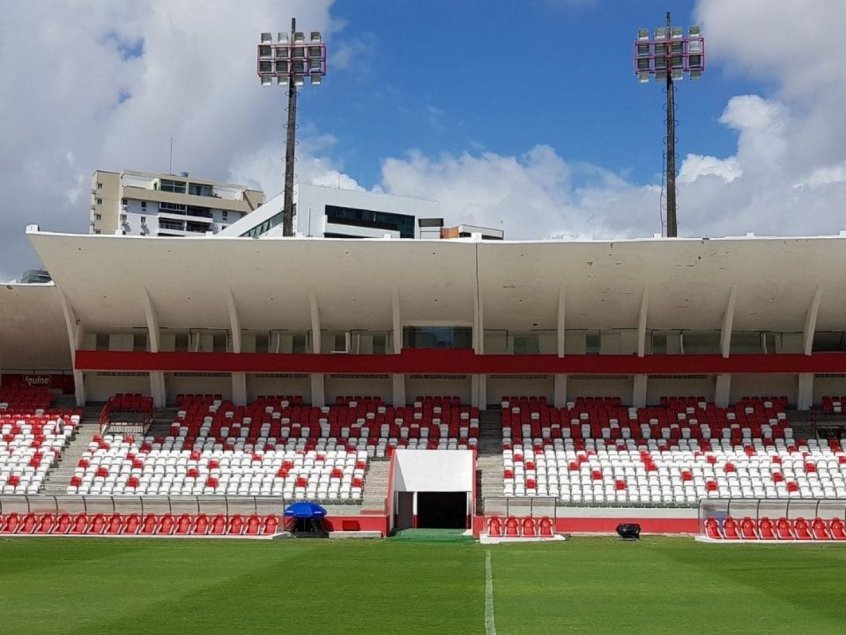 Duelo entre Náutico e Vasco nos Aflitos está sob risco; entenda as razões do impasse! Duelo entre Náutico e Vasco nos Aflitos está sob risco; entenda as razões do impasse!