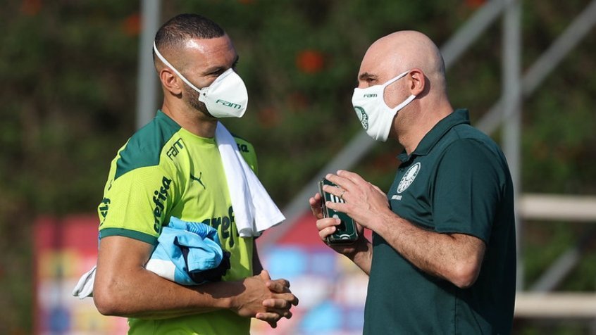 Final da Libertadores e vendas ajudam e Palmeiras tem R$76,1 milhões de superávit até agosto Final da Libertadores e vendas ajudam e Palmeiras tem R$76,1 milhões de superávit até agosto