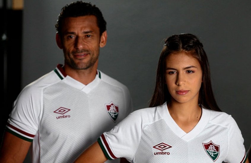 Conselho aprova nova terceira camisa do Fluminense; modelo será cinza com escudo grená Conselho aprova nova terceira camisa do Fluminense; modelo será cinza com escudo grená