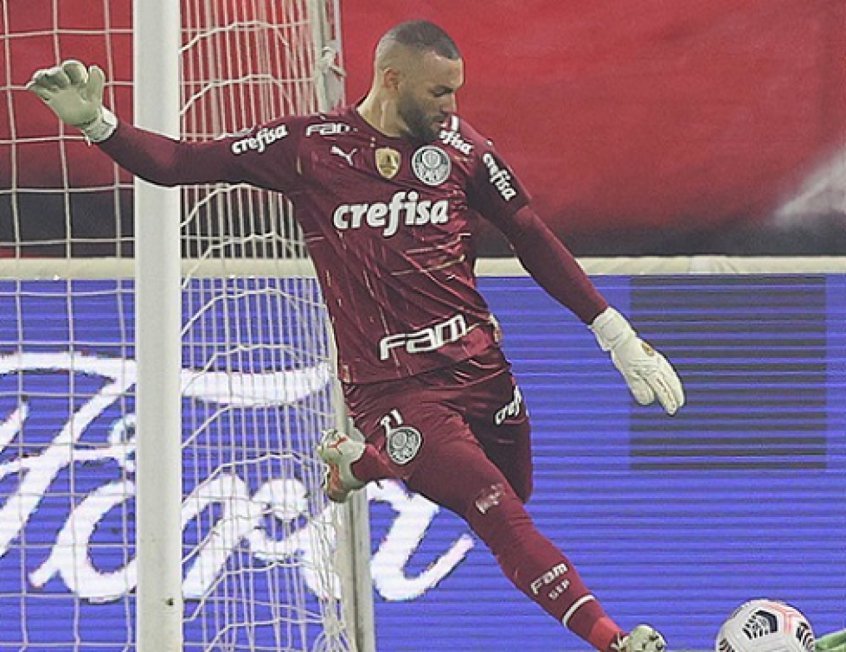Weverton relembra início de carreira e conta que não começou como goleiro: ‘Fui só porque era alto’ Weverton relembra início de carreira e conta que não começou como goleiro: ‘Fui só porque era alto’