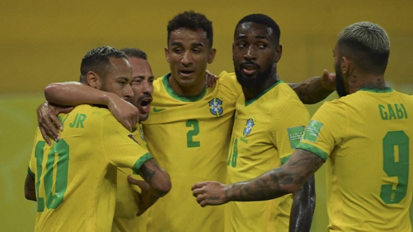 No reencontro com o torcedor, Seleção tem trabalho de vencer e também convencer contra o Uruguai No reencontro com o torcedor, Seleção tem trabalho de vencer e também convencer contra o Uruguai