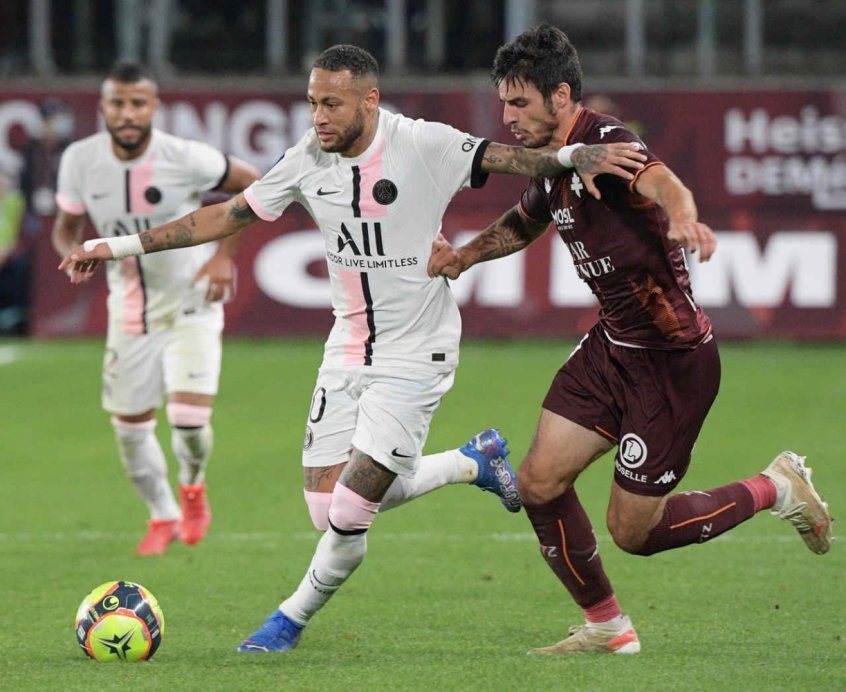 Neymar desfalca PSG contra o RB Leipzig pela Champions League Neymar desfalca PSG contra o RB Leipzig pela Champions League