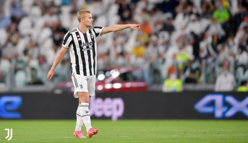 Insatisfeito na Juventus, De Ligt considera saída do clube e Barcelona monitora a situação Insatisfeito na Juventus, De Ligt considera saída do clube e Barcelona monitora a situação