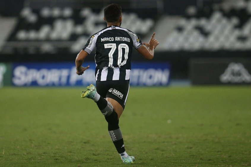 Marco Antônio, Carli e meio-campo: saiba o que ficar de olho no Botafogo contra o Goiás Marco Antônio, Carli e meio-campo: saiba o que ficar de olho no Botafogo contra o Goiás