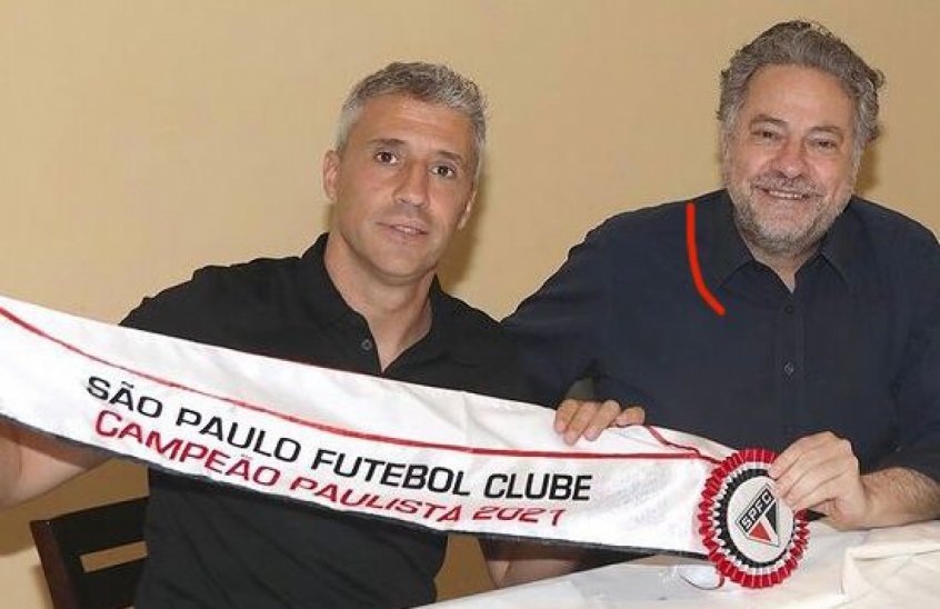 Casares fala sobre saída de Crespo do São Paulo: ‘Estava com dificuldade’ Casares fala sobre saída de Crespo do São Paulo: ‘Estava com dificuldade’