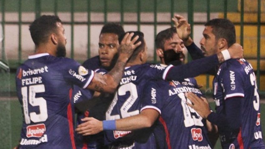 Matheus Jussa admite dificuldades, mas exalta triunfo do Fortaleza sobre a Chape Matheus Jussa admite dificuldades, mas exalta triunfo do Fortaleza sobre a Chape