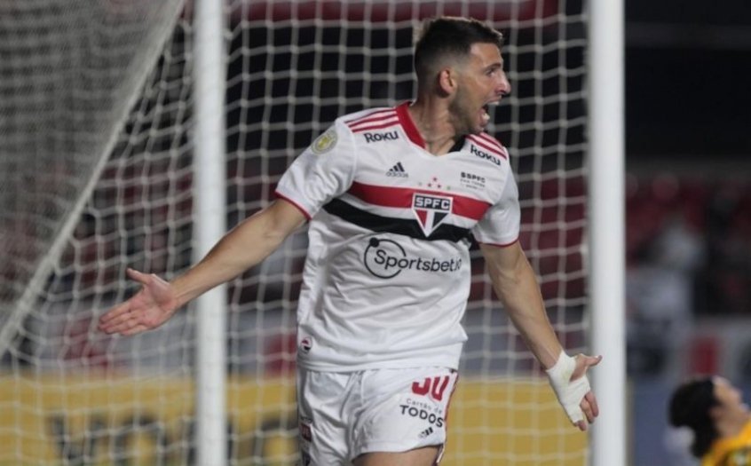 Calleri fala sobre lesão na vitória do São Paulo: ‘Devo ficar fora por alguns dias’ Calleri fala sobre lesão na vitória do São Paulo: ‘Devo ficar fora por alguns dias’