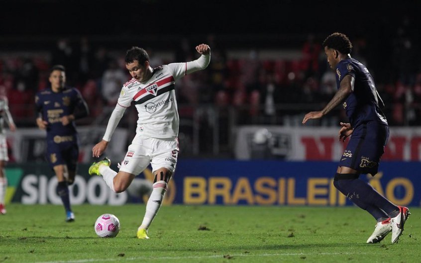 Pablo tem chance de ser titular do São Paulo após um mês Pablo tem chance de ser titular do São Paulo após um mês