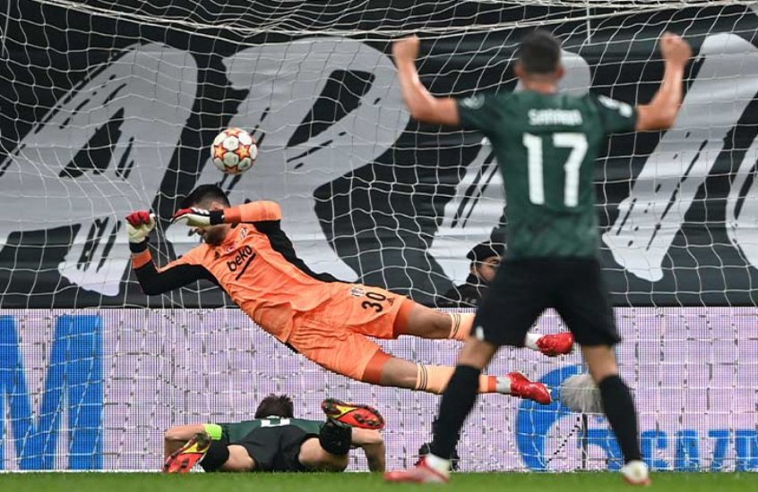 Sporting goleia o Besiktas e soma primeiros pontos na Champions Sporting goleia o Besiktas e soma primeiros pontos na Champions