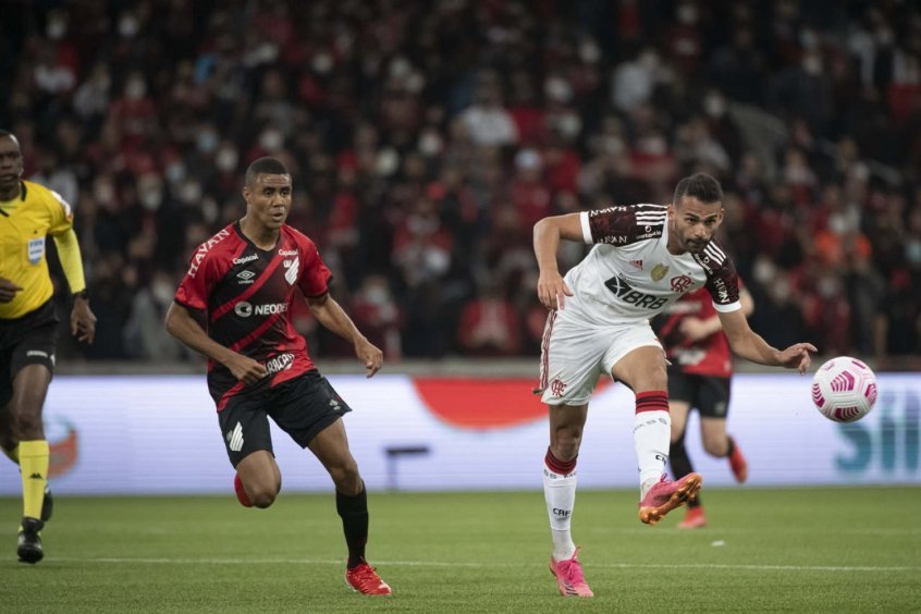 Thiago Maia lamenta empate do Flamengo e convoca torcida para jogo da volta: ‘Não acabou ainda’ Thiago Maia lamenta empate do Flamengo e convoca torcida para jogo da volta: ‘Não acabou ainda’