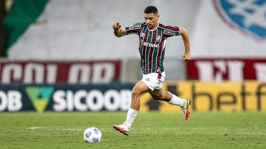 Herói do último Fla-Flu, André revela emoção com torcida e se declara: ‘O Fluminense é tudo para mim’ Herói do último Fla-Flu, André revela emoção com torcida e se declara: ‘O Fluminense é tudo para mim’