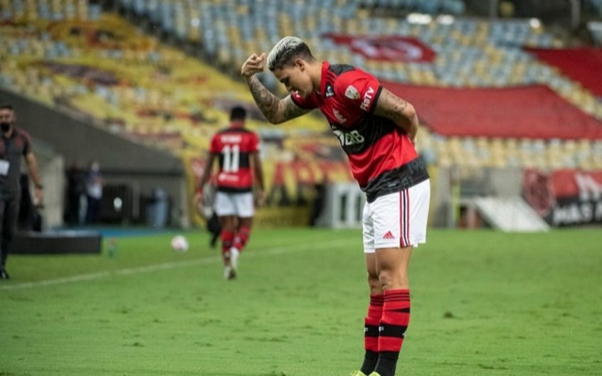 Flamengo confirma lesão no joelho de Pedro, que passará por cirurgia na segunda-feira Flamengo confirma lesão no joelho de Pedro, que passará por cirurgia na segunda-feira