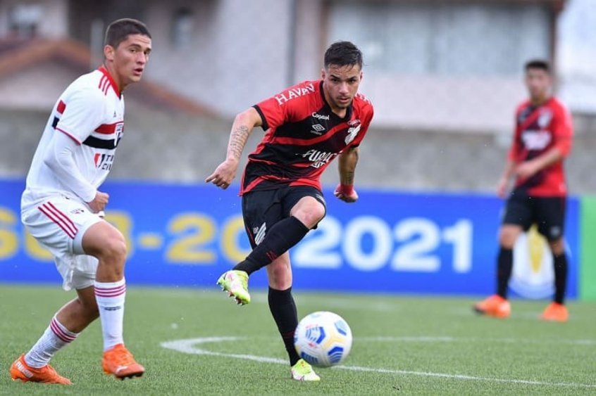 João Pedro projeta duelo decisivo pelo Brasileirão Sub-20 contra o São Paulo João Pedro projeta duelo decisivo pelo Brasileirão Sub-20 contra o São Paulo