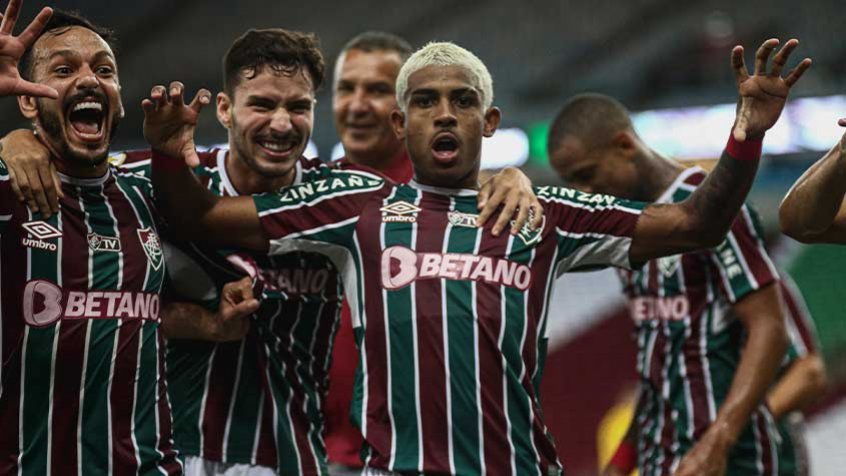 Carrasco! John Kennedy faz dois, Fluminense vai melhor e vence o Flamengo no Brasileirão Carrasco! John Kennedy faz dois, Fluminense vai melhor e vence o Flamengo no Brasileirão