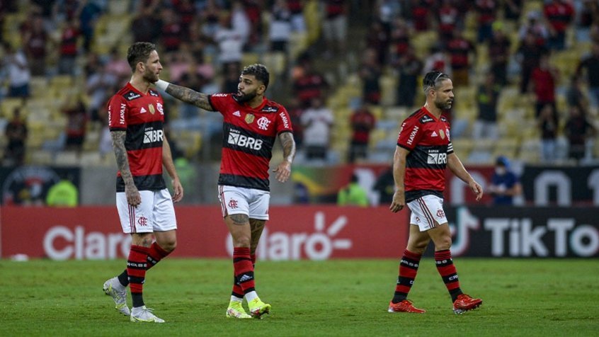 Com preços elevados de setor popular, Flamengo força quebra de tradição da torcida no Maracanã Com preços elevados de setor popular, Flamengo força quebra de tradição da torcida no Maracanã